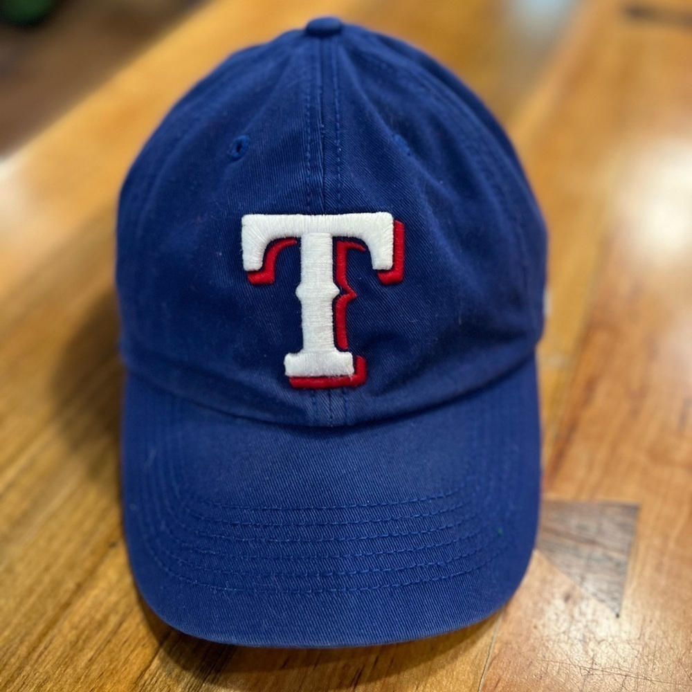 Texas Rangers ball cap size XL in GUC